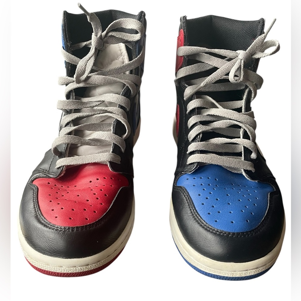 MEN'S CRISP NIKE AIR JORDAN 1
RETRO HIGH OG "TOP 3" 2016 US MENS SIZE 11